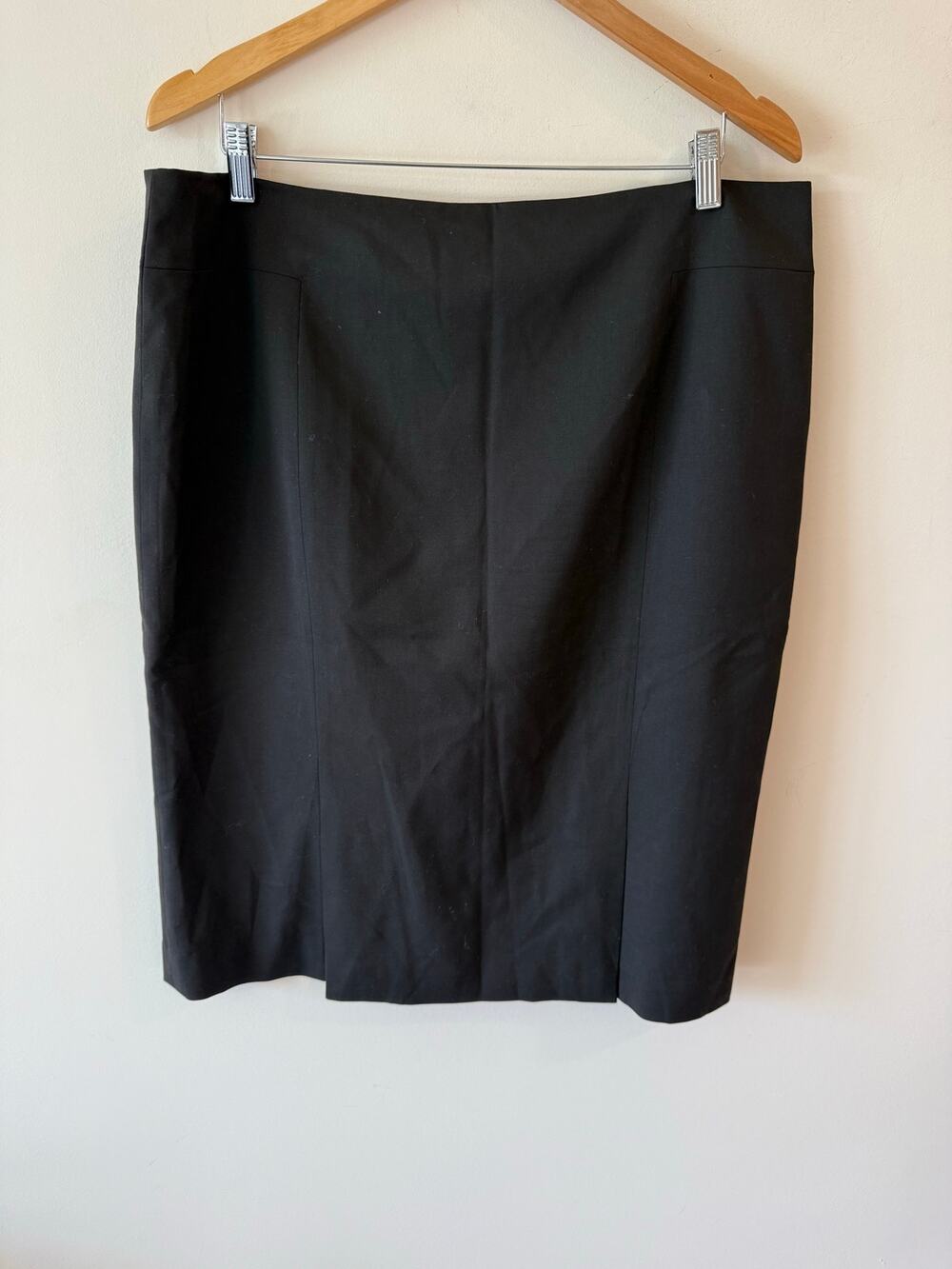Worth Straight Pencil Skirt Women's 16 Black Wool Knee Length Side Zip Classic